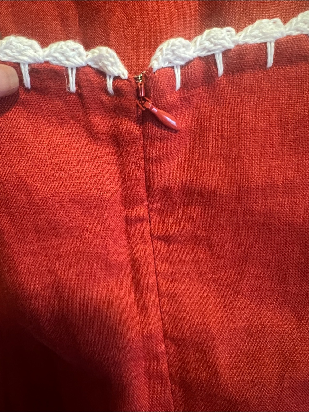 NWT FARM Rio Red Tropical Cross Stitch
Embroidered Midi Dress - Size XL - Picture 12 of 15